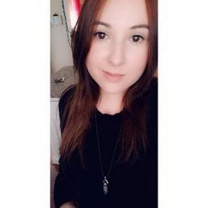 Meet your Posher, Holly